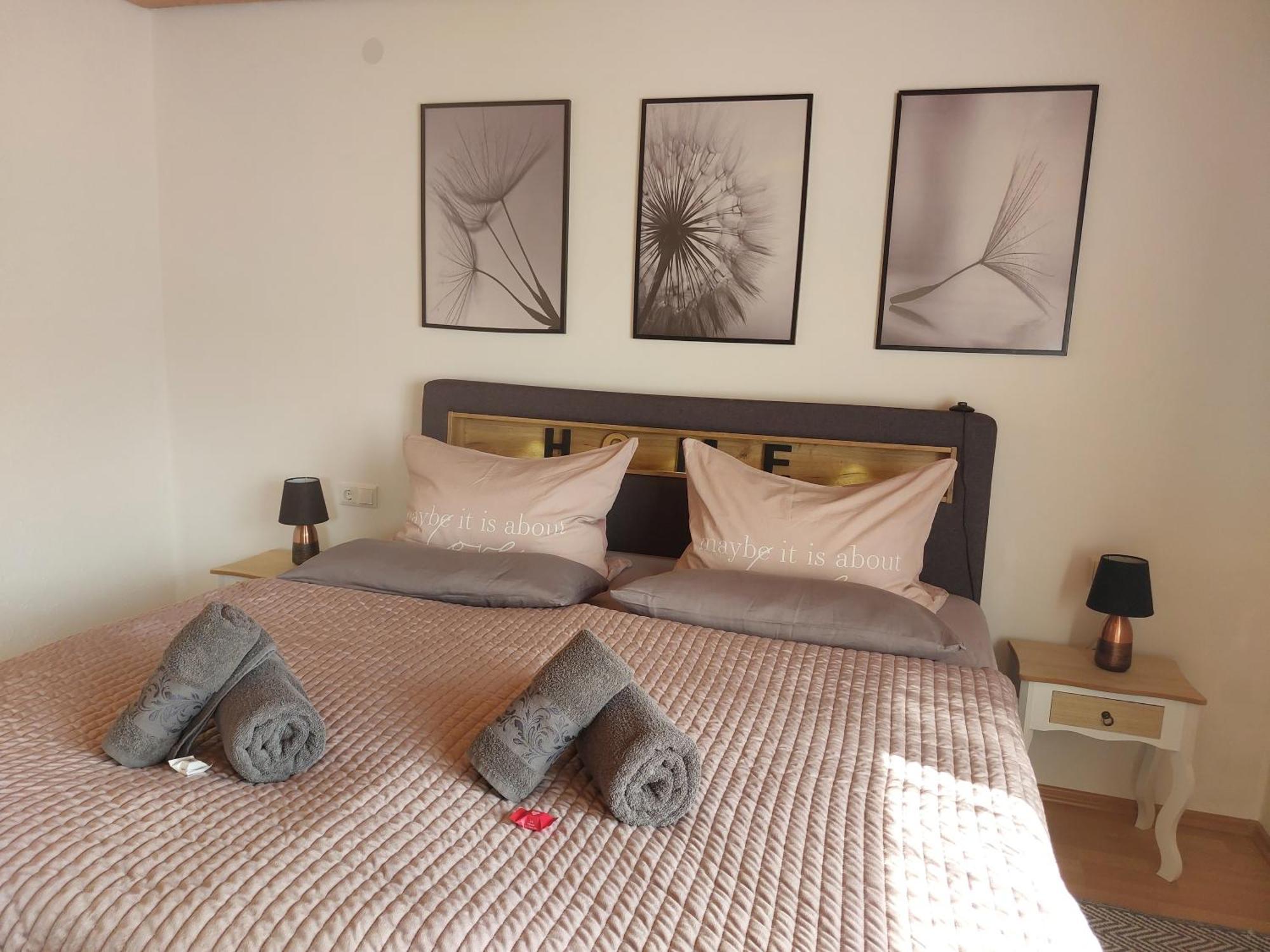 Gaestehaus Gomilar Пфронтен Экстерьер фото